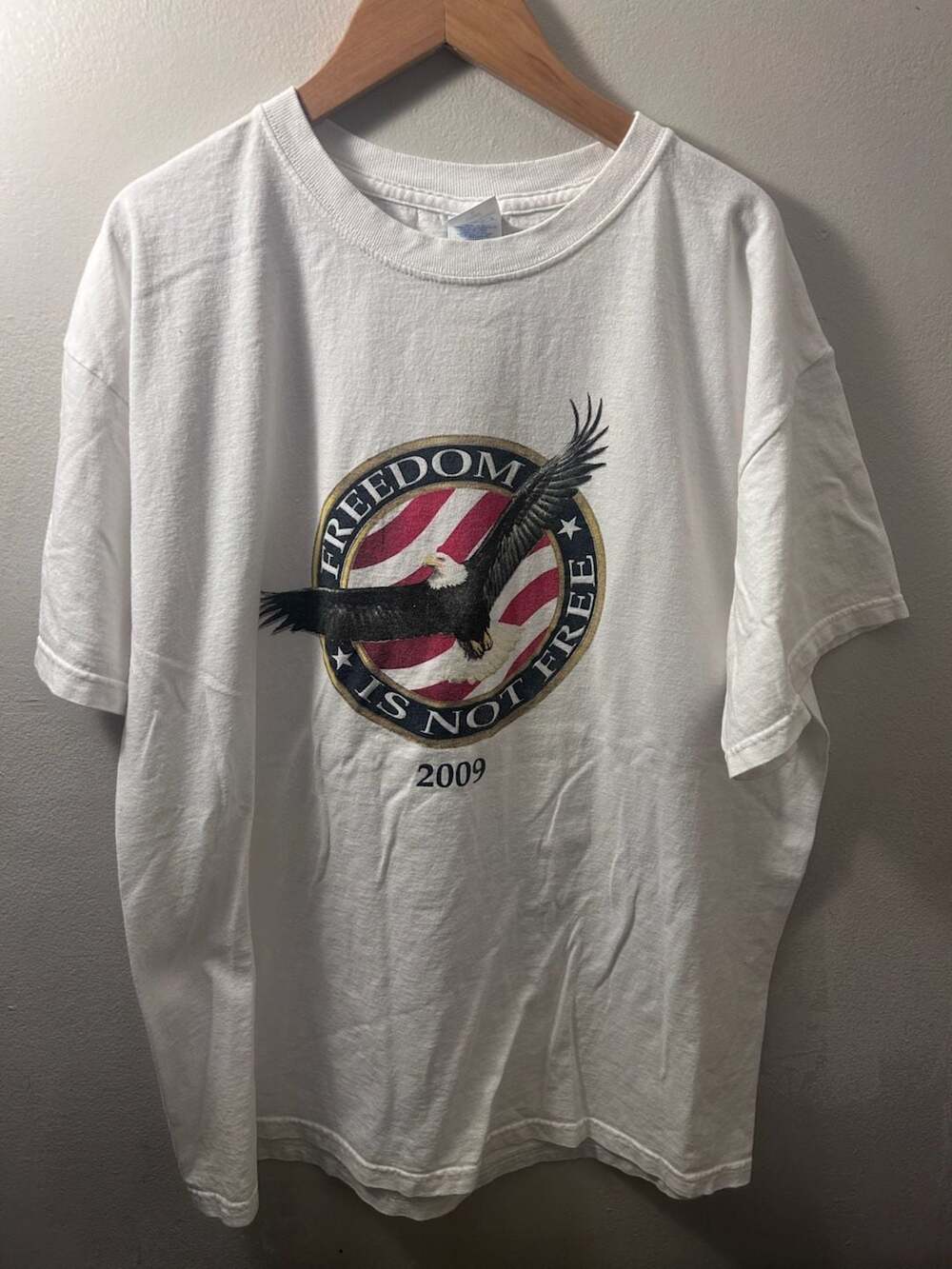 Y2K M&O Knits 2009 Freedom Is Not Free Eagle Patriotic Graphic T-Shirt